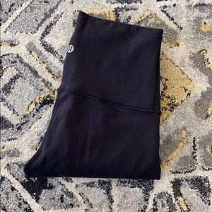 Lululemon black Crop leggings